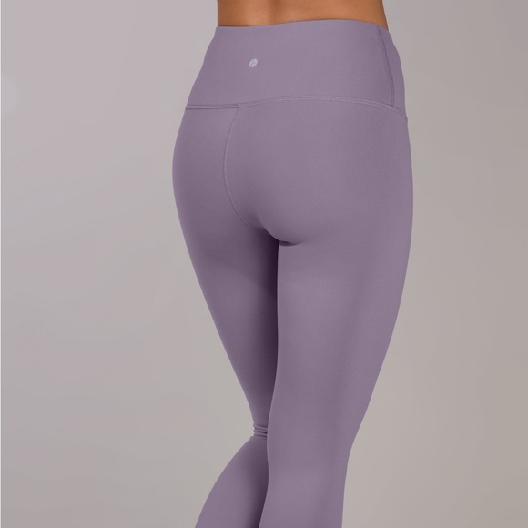 Barely wore leggings by Gymshark! - Picture 2 of 2